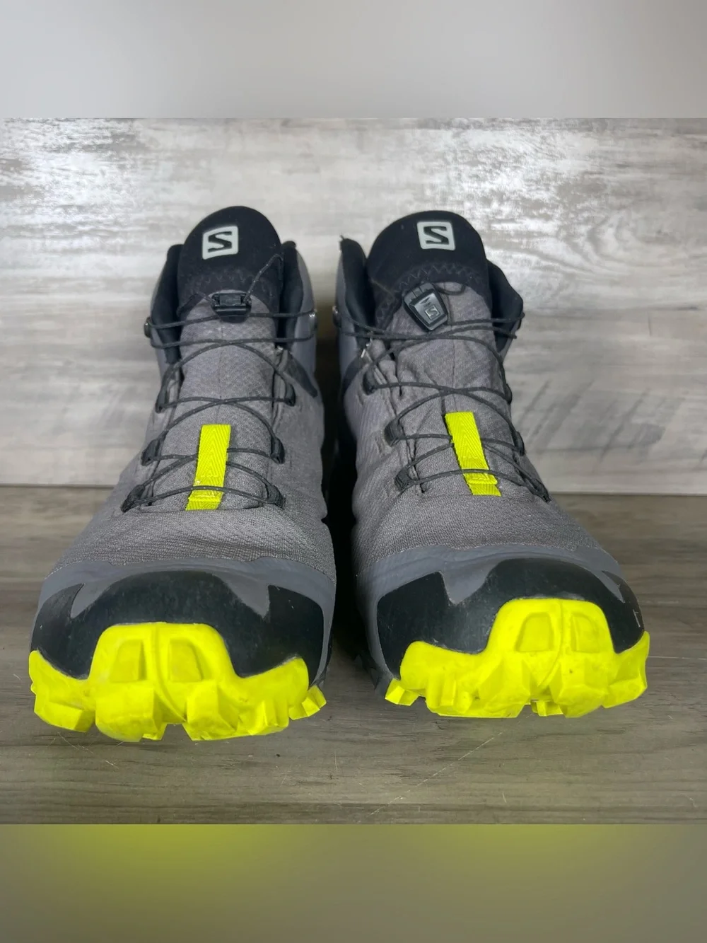 Salomon cross hike