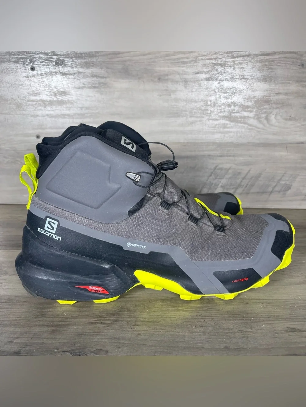 Salomon cross hike