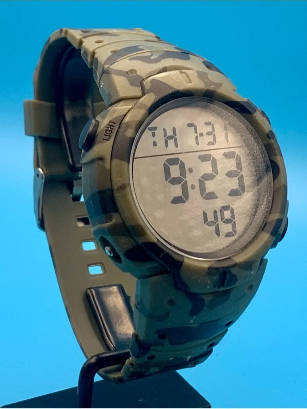 CAKCITY Men’s Digital Camo Wristwatch Chrono Backlight Alarm Day Date Working