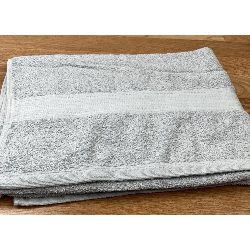 The Big One Solid Bath Towel, Light Grey, 30