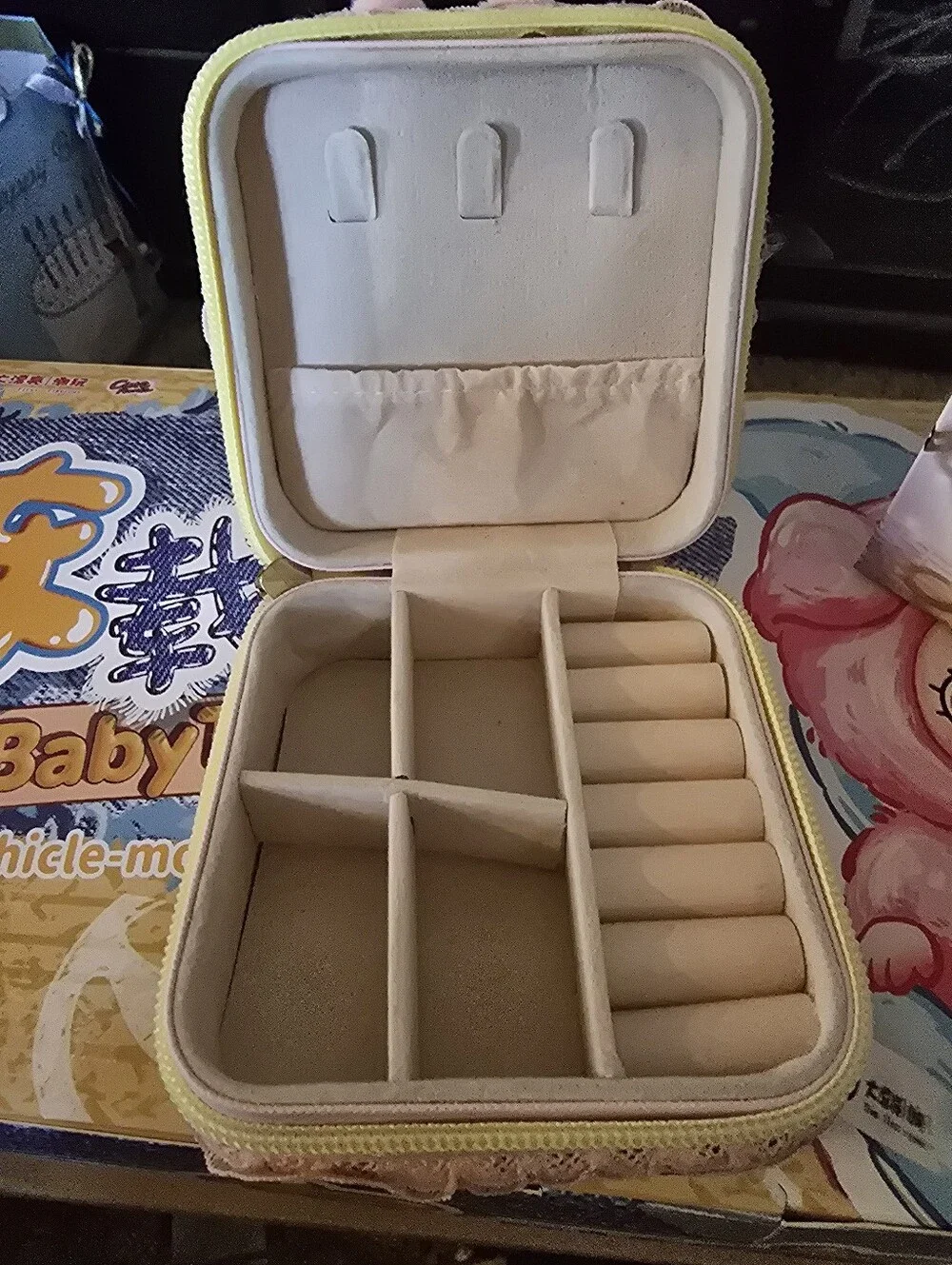 Baby Three Furry Jewelry Case