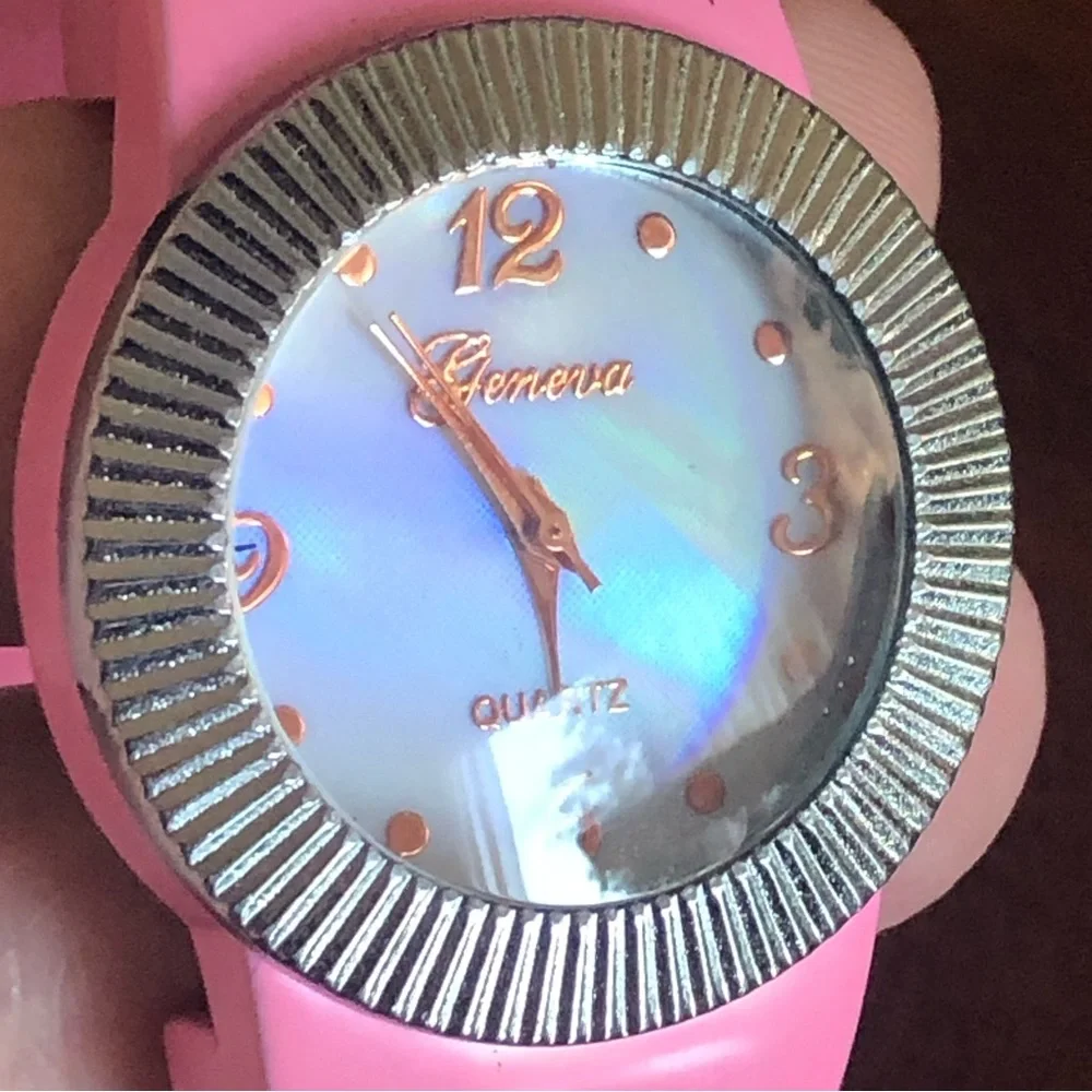 Geneva ladies bubblegum