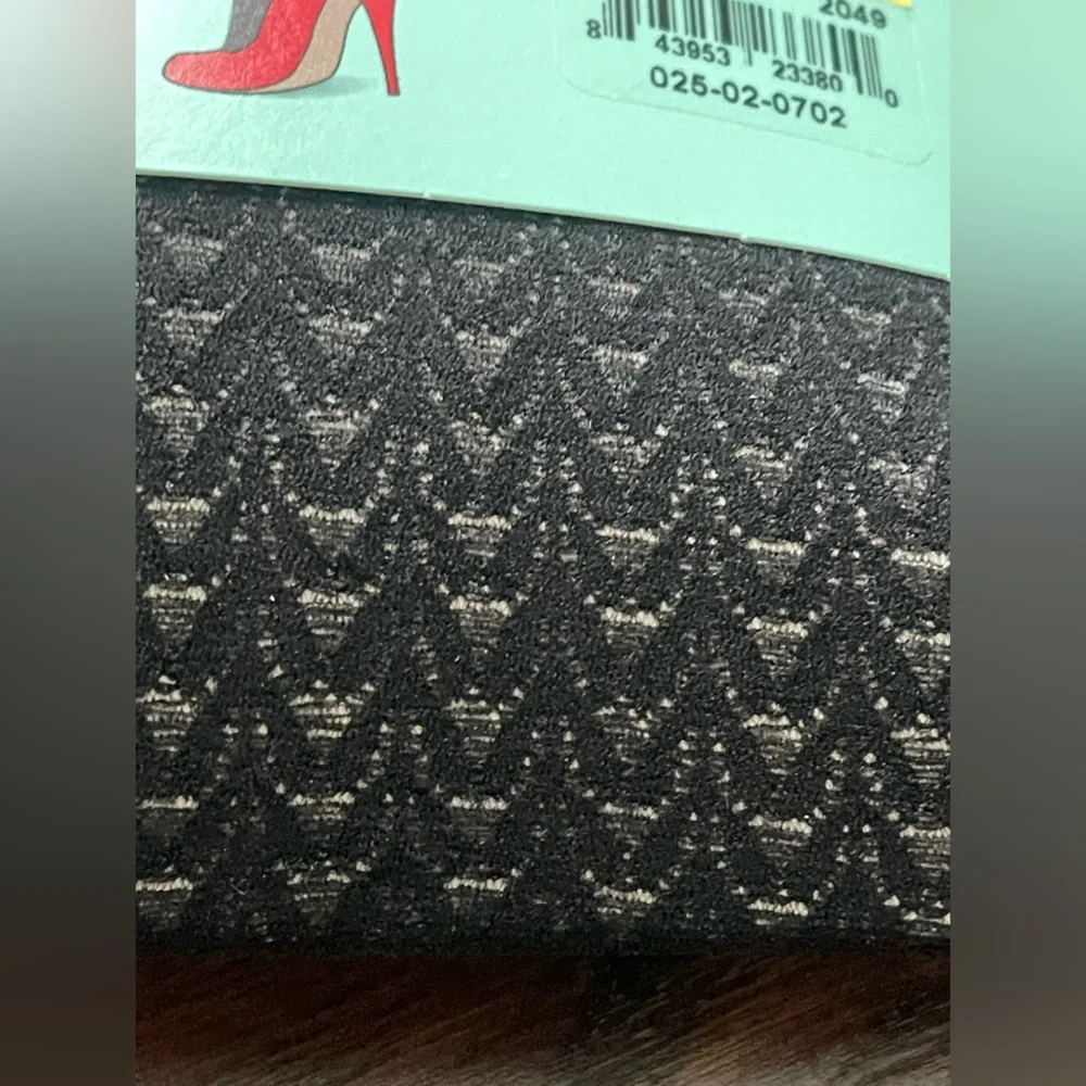 Assets By Spanx by black textured