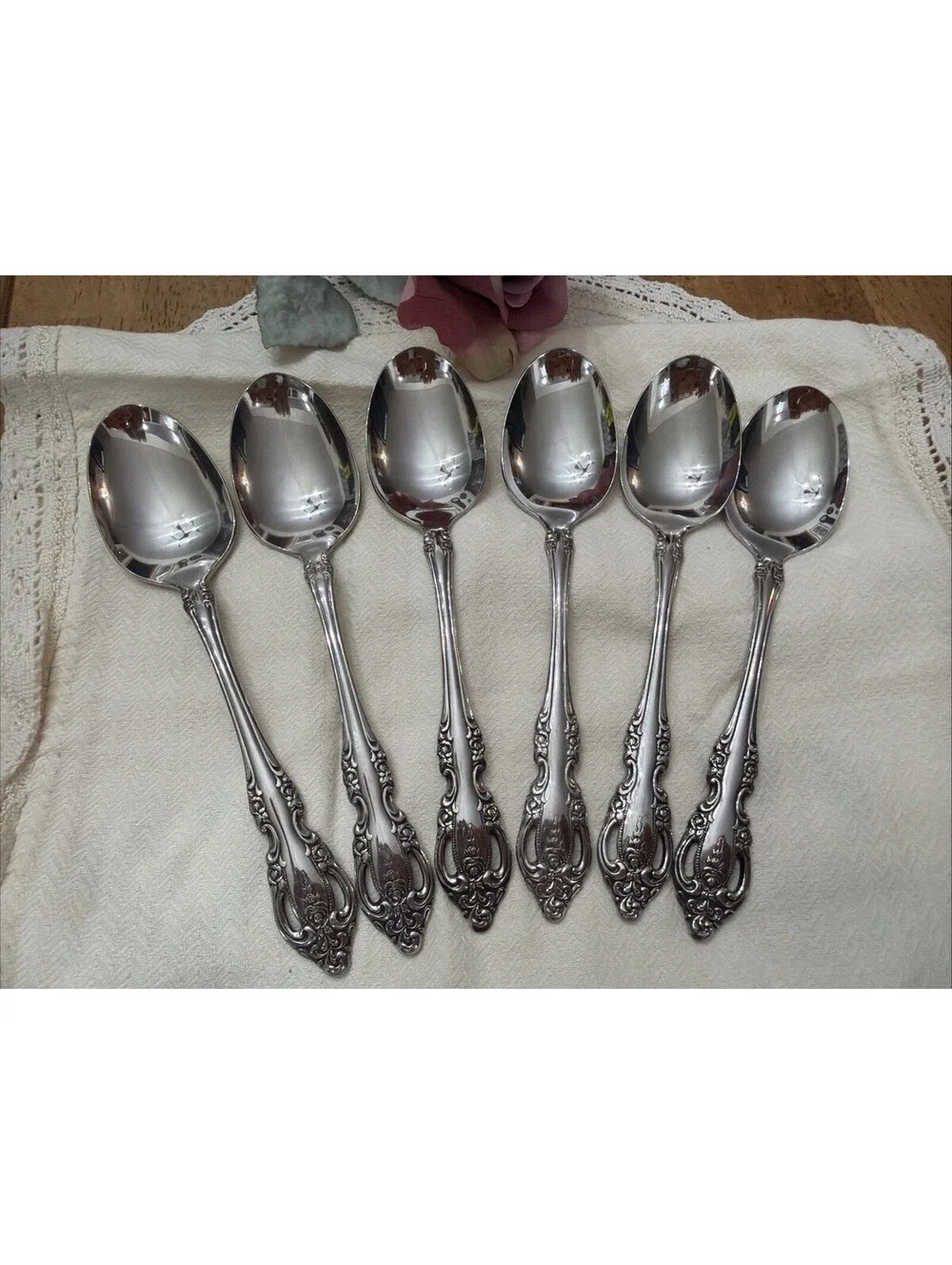 Oneida Community Michelangelo Silver plated  Tablespoons Set 6 Roses Cottage