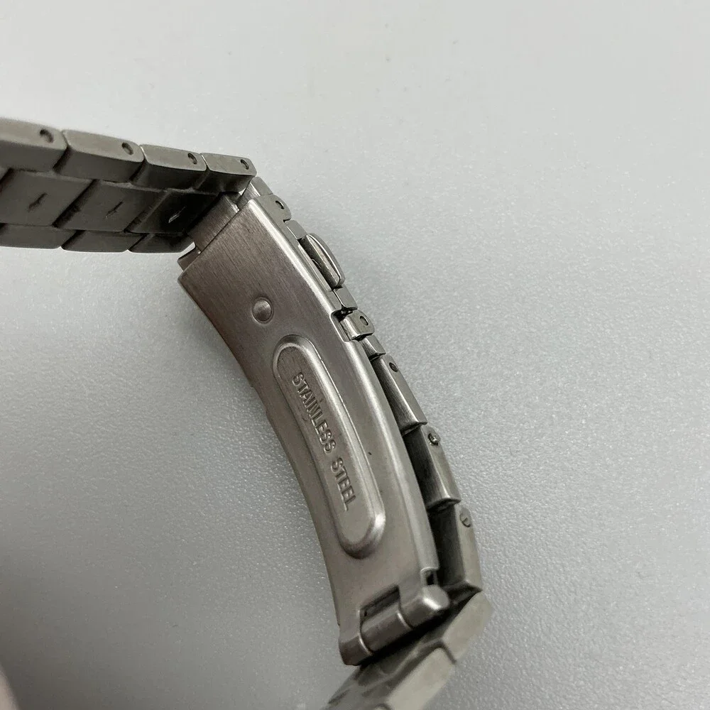 Skagen watch 12 features