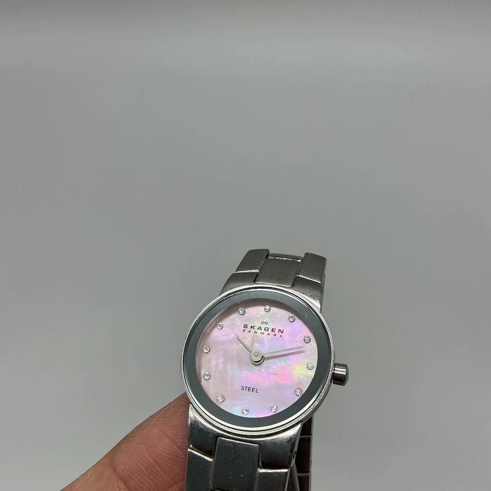 Skagen closure color