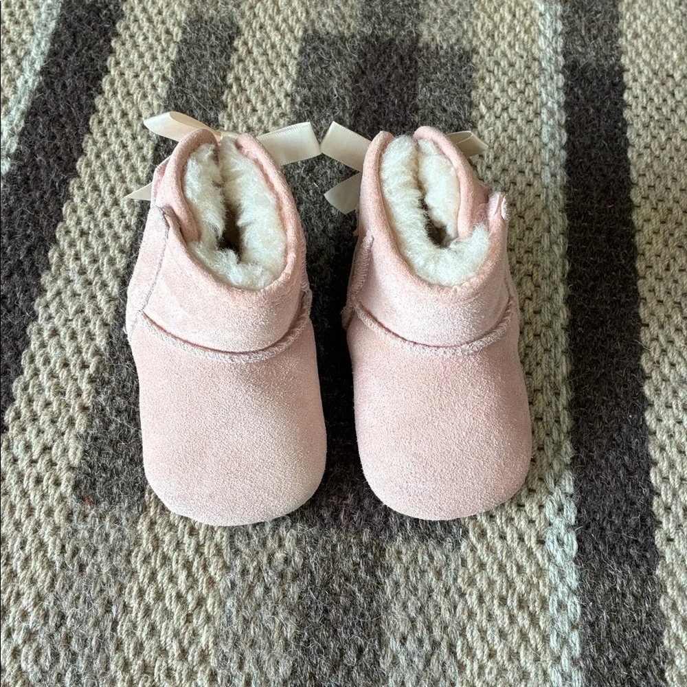 UGG baby jesse