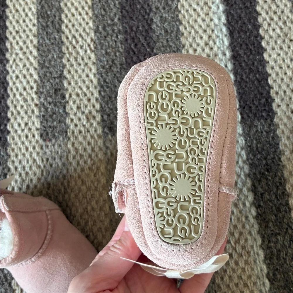 UGG baby jesse