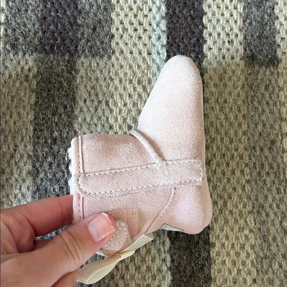 UGG baby jesse