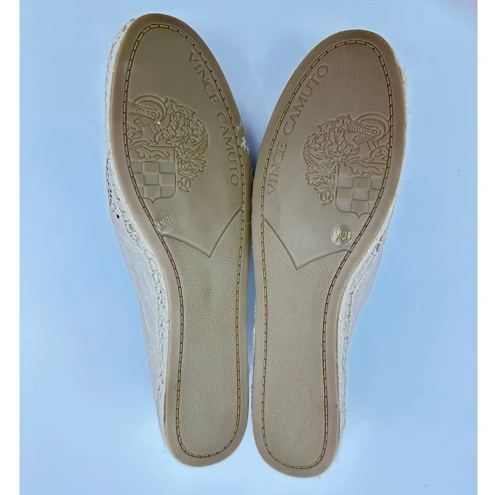 Vince Camuto VC-DALMI Espadrille Flat Women 8M Gold Laser Cut Medallion