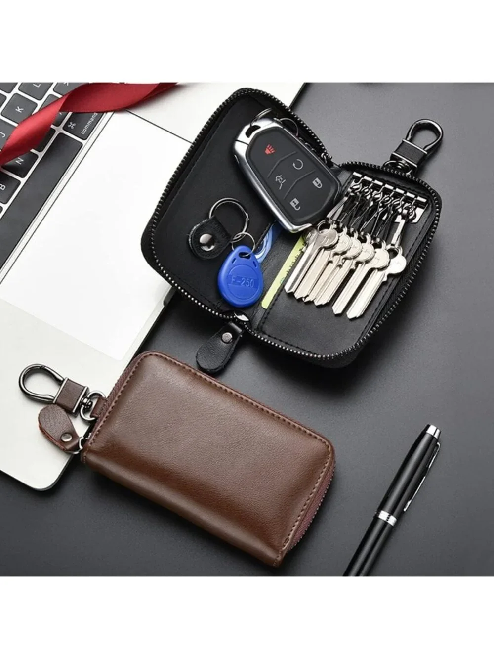 Premium Leather Unisex Key Holder Wallet with 6 Hooks & Zipper Closure