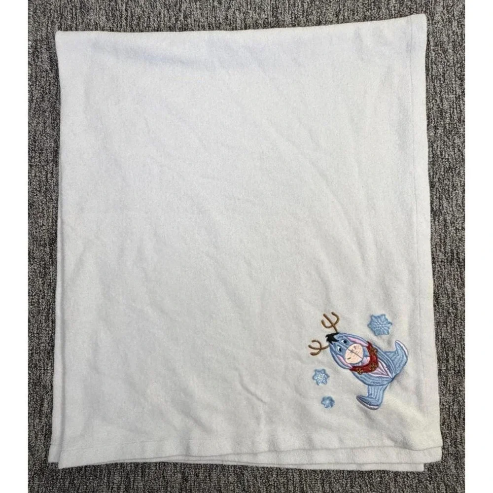 Disney Store‎ Eeyore Baby Blanket Winter Fleece Blue Snowflake 59x50