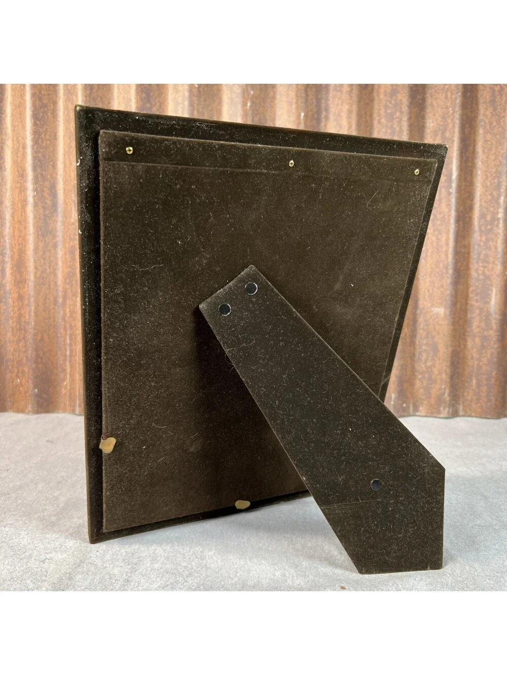 VTG Gold Tone Metal Picture Frame Vertical or Horizontal 8x10 in - 1301-2O