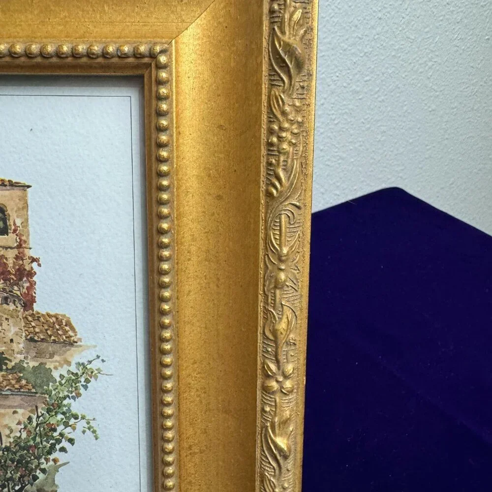 Vintage Victorian Style Gold Ornate Wooden Picture Frame 9