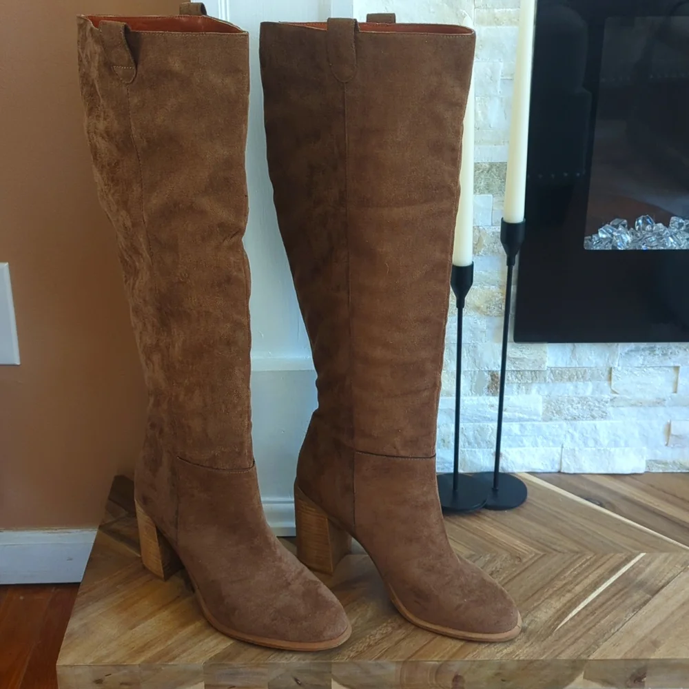 Vici suede over