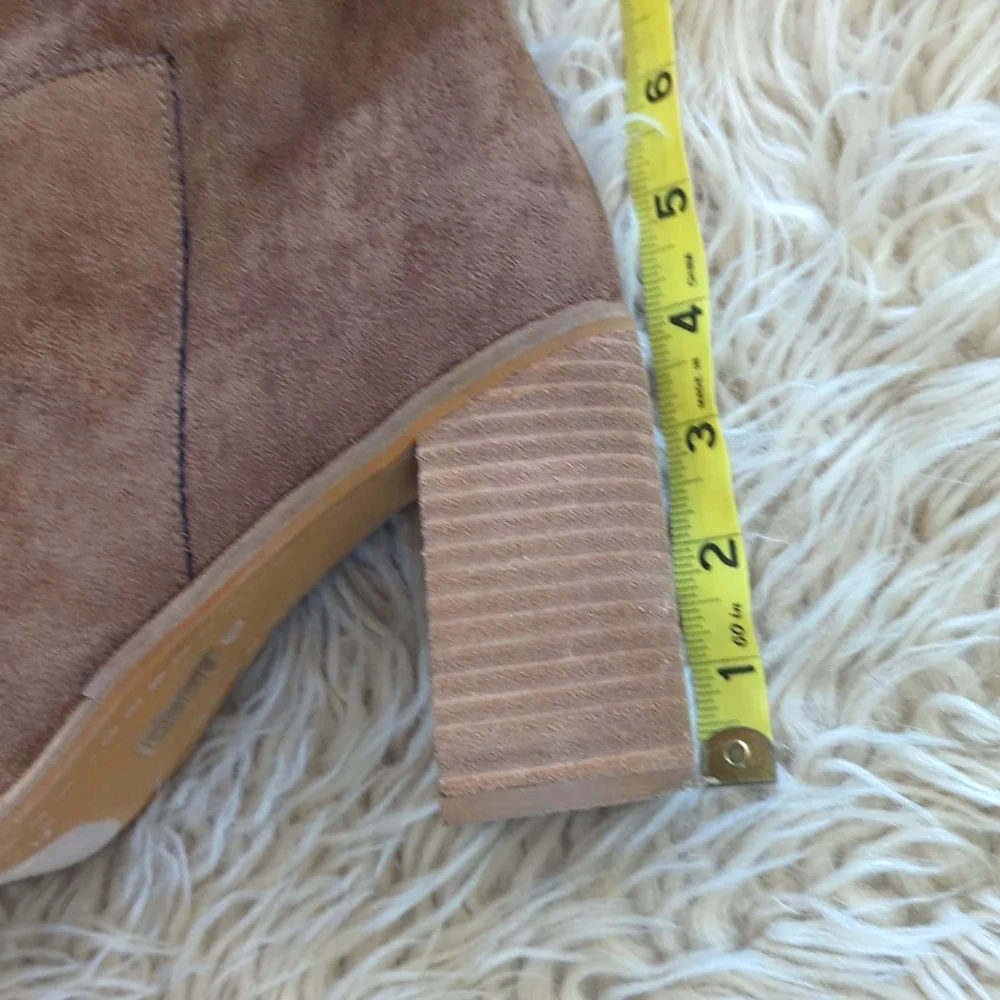 Vici suede over