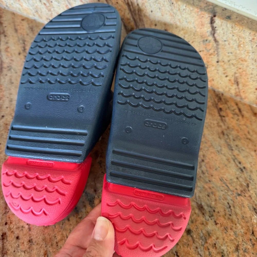 CROCS excellent size