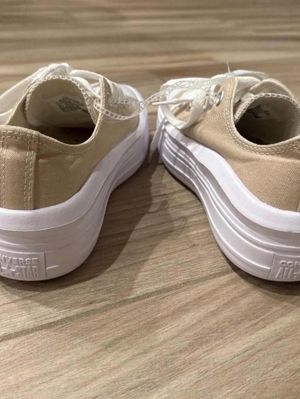 Converse low profile