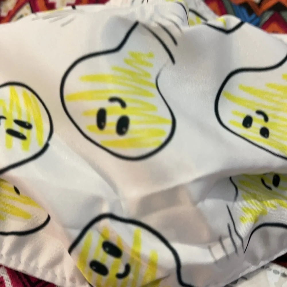 6/$20 New lightbulb face mask