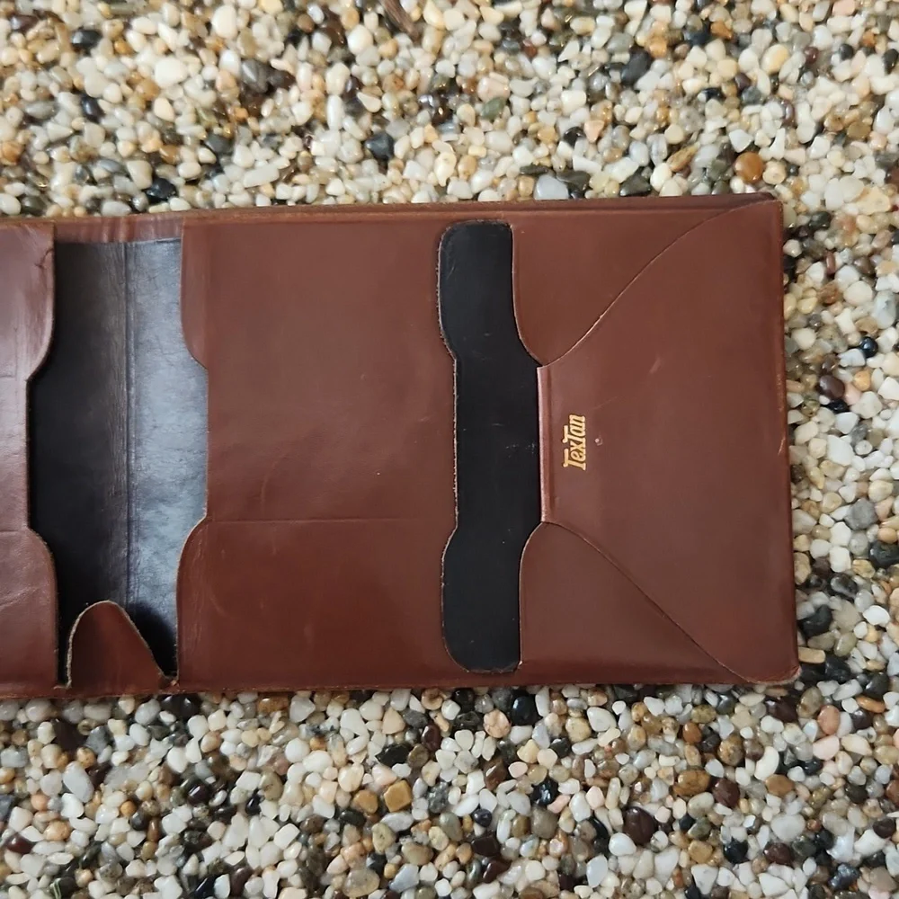 Vintage‎ Textan calfskin wallet