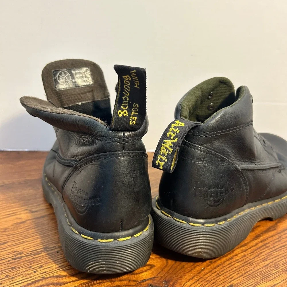 Dr. Martens Black‎ Leather Ankle Boots Mens 9 Womens 10 AirWair Lug Sole Vintge