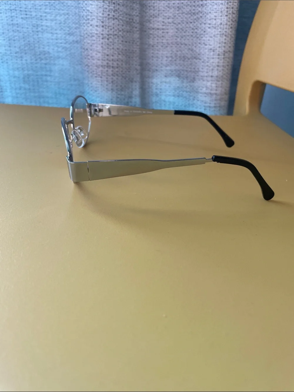 Silver Oval Men's unisex  Sunglasses - Unbranded NWOT
