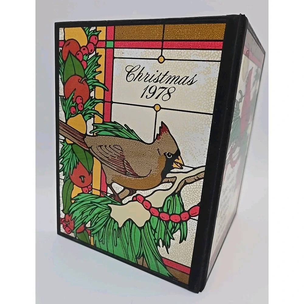 Vintage 1978 Seriglass by Yorkraft #1218 Stained Glass Bi-Fold‎ Birds Cardinal