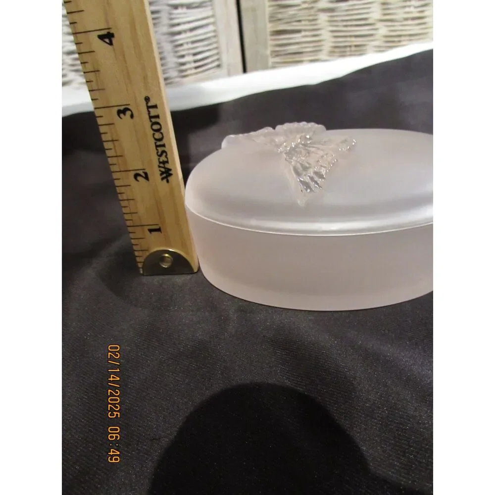Butterfly trinket dish frosted pink glass made in Italy 3-d butterfly beautiful