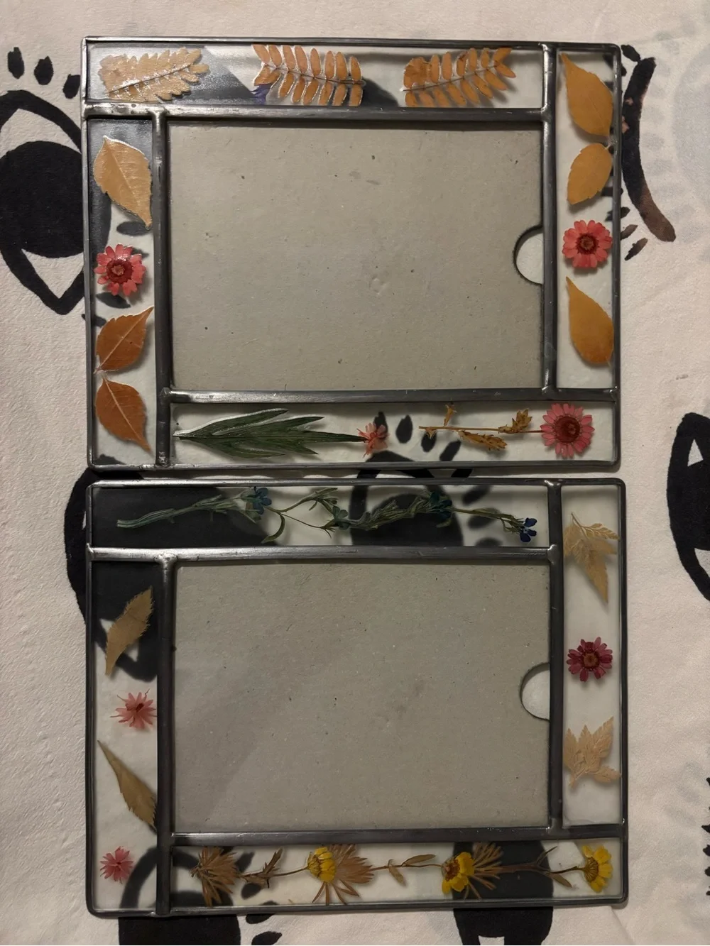 VTG Set of two Carr frames pressed flowers 8x10