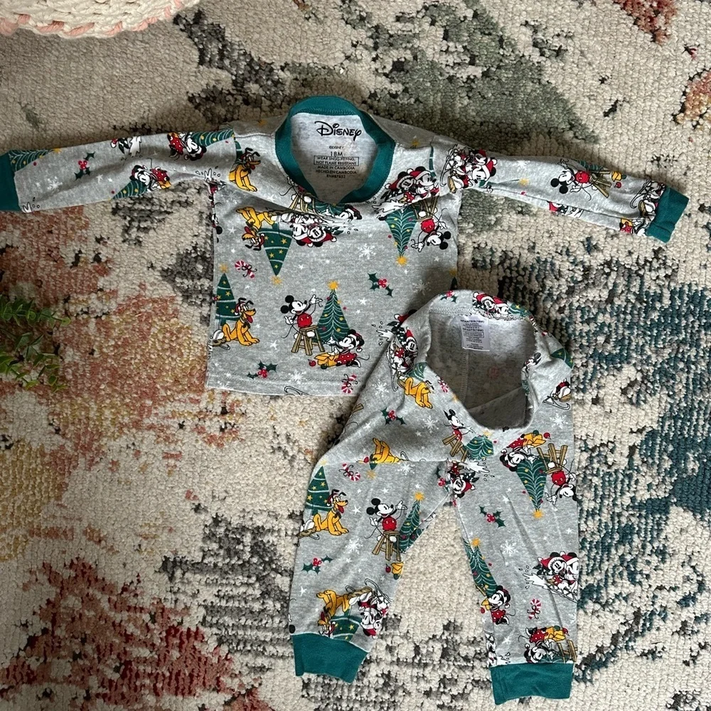 Disney baby mickey