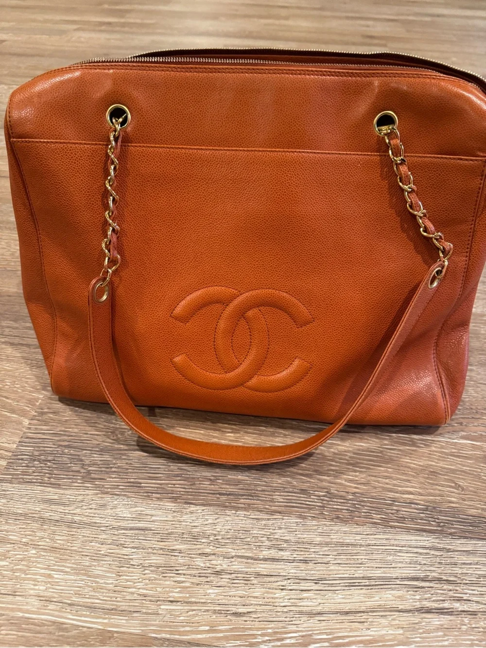 CHANEL tote leather structured