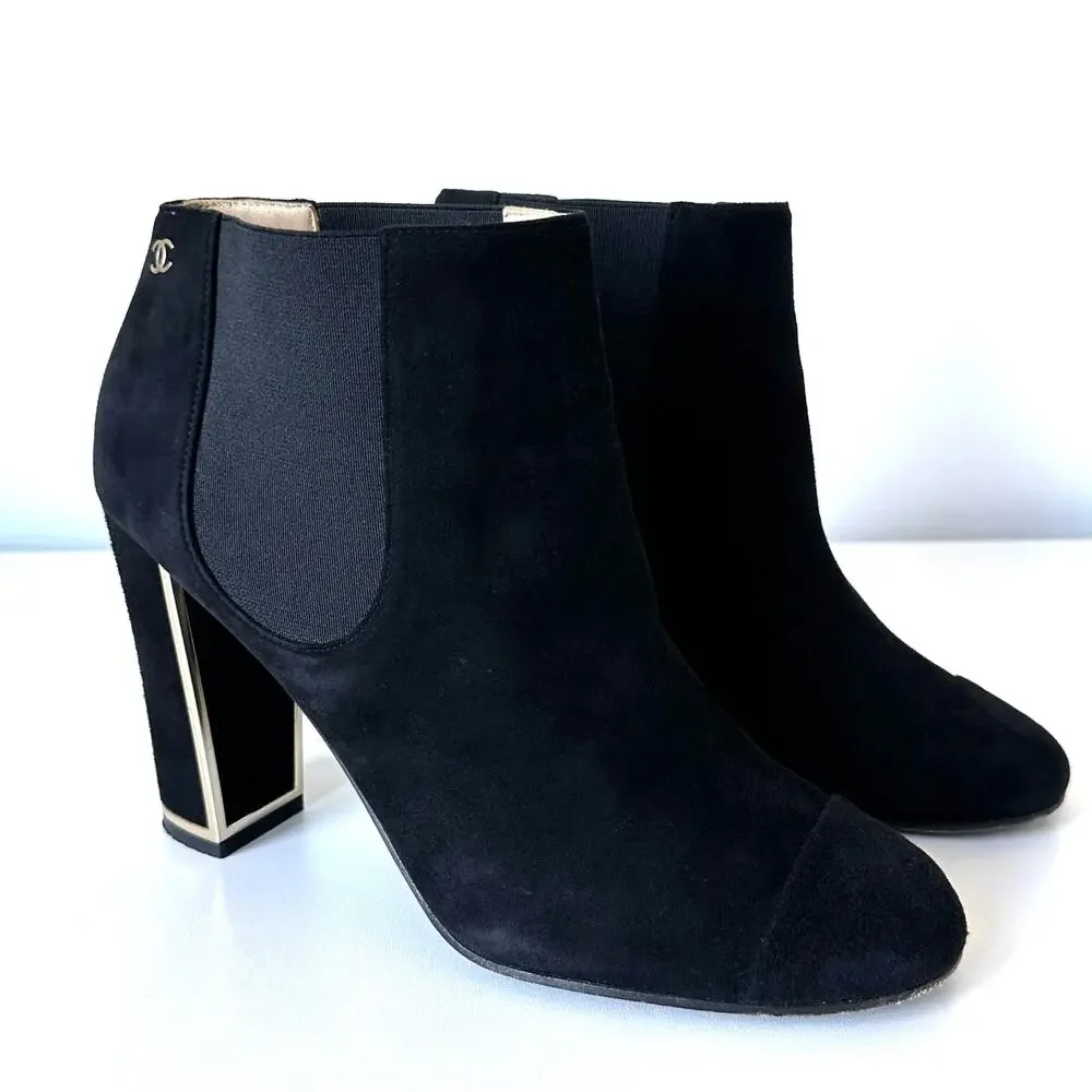 CHANEL chic upper g31660