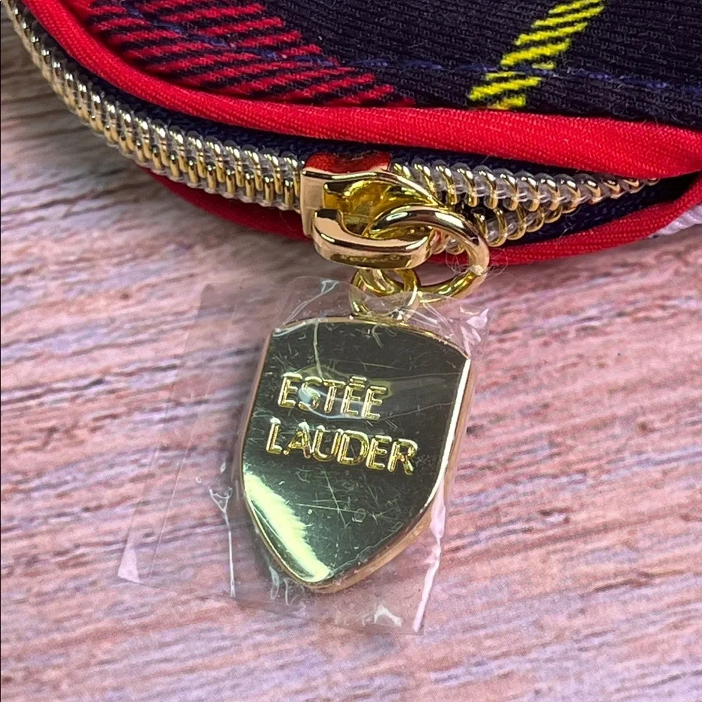 Estee Lauder chic estee