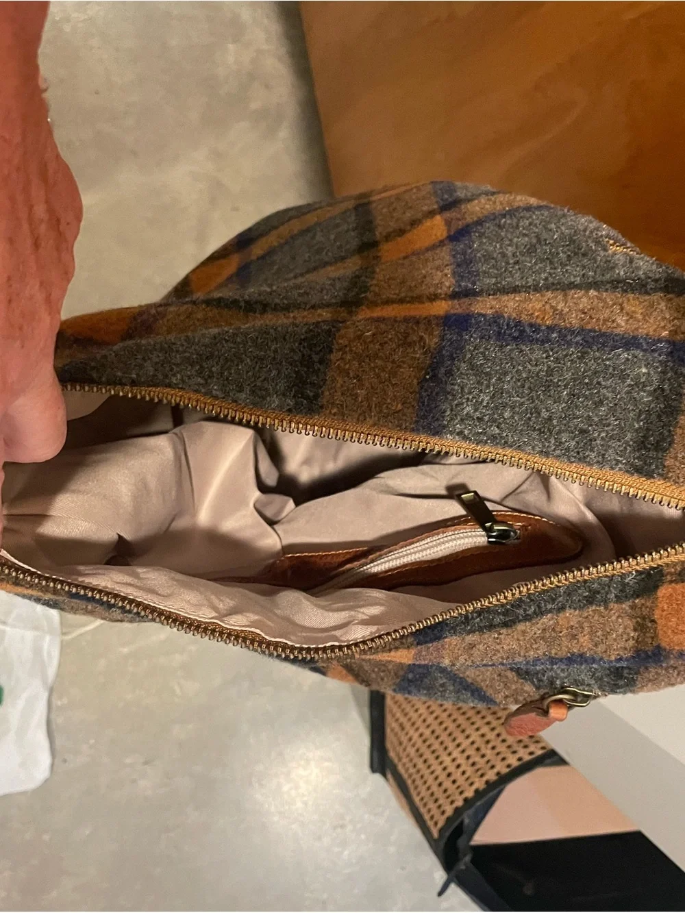 N/A stylish plaid