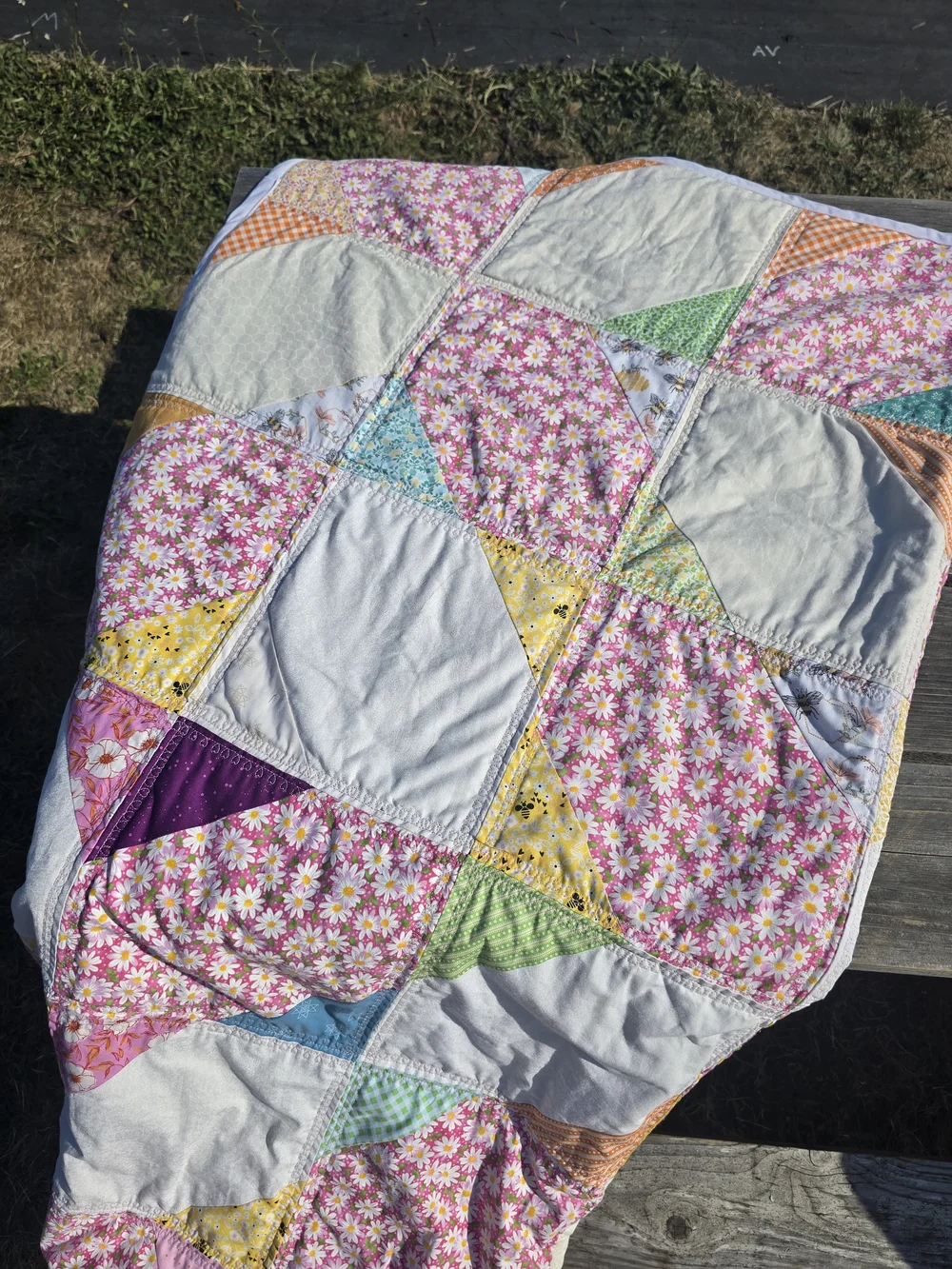 SUBTLE XOXO Handmade Floral Patchwork Quilt - Pink Multicolor