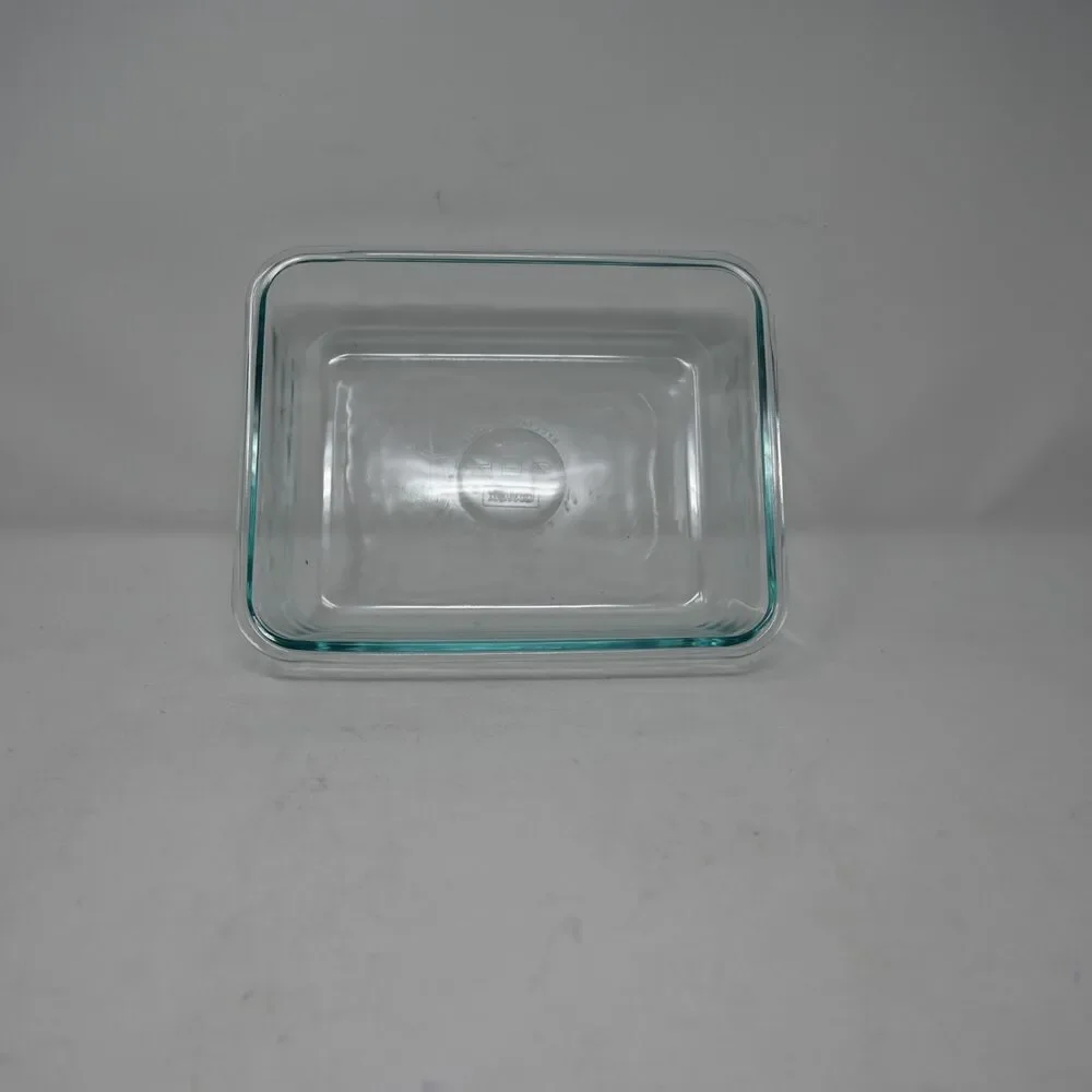 Pyrex 7211R 4 Cup Rectangular Glass Storage Container Made In USA