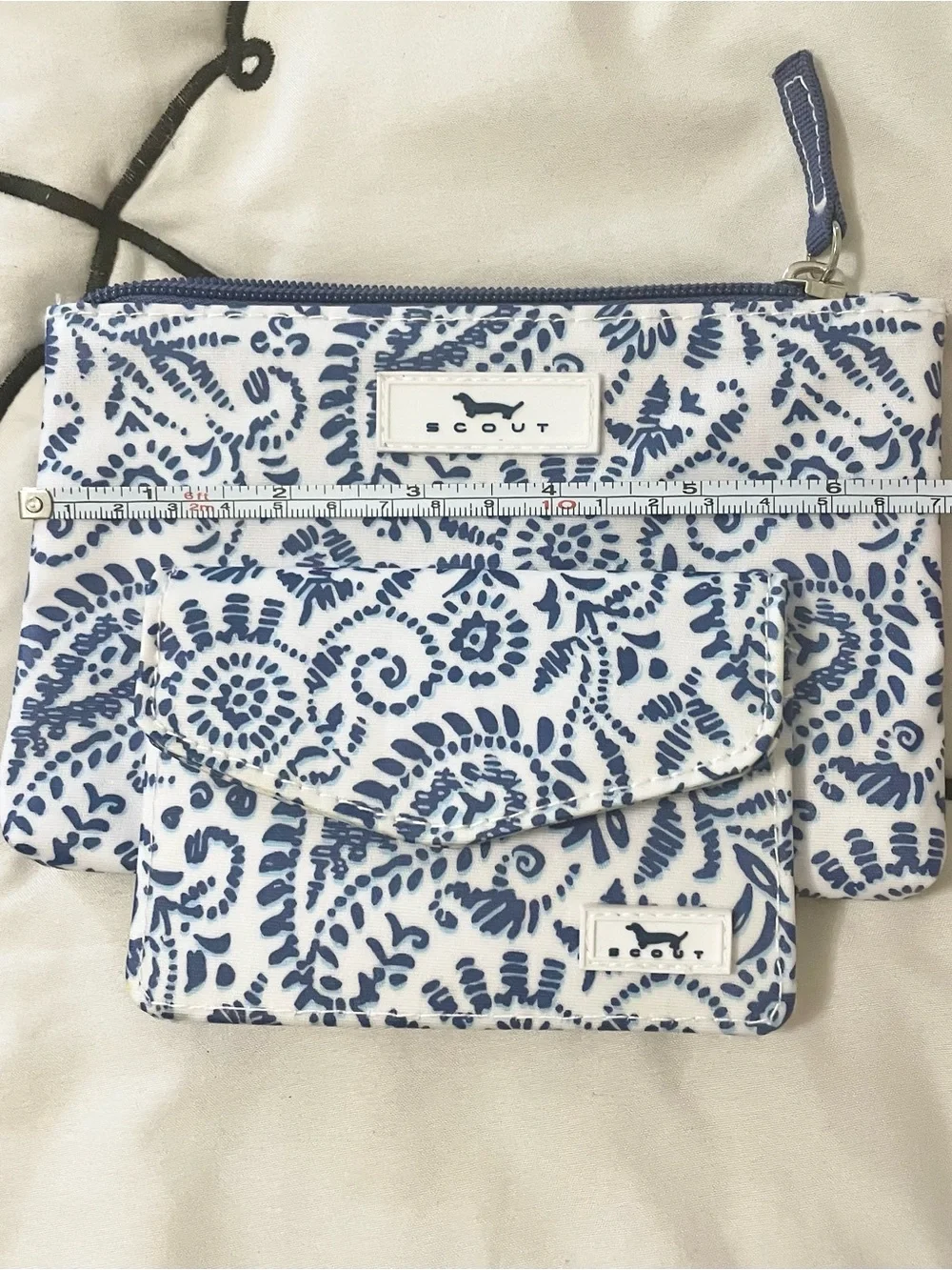 Scout coordinated pouch