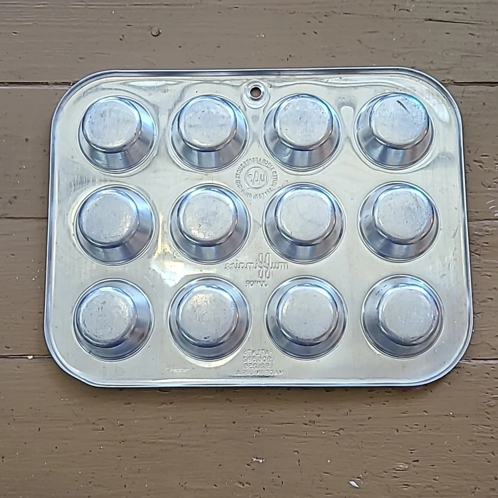Vintage Muffinaire Junior Muffin Tin