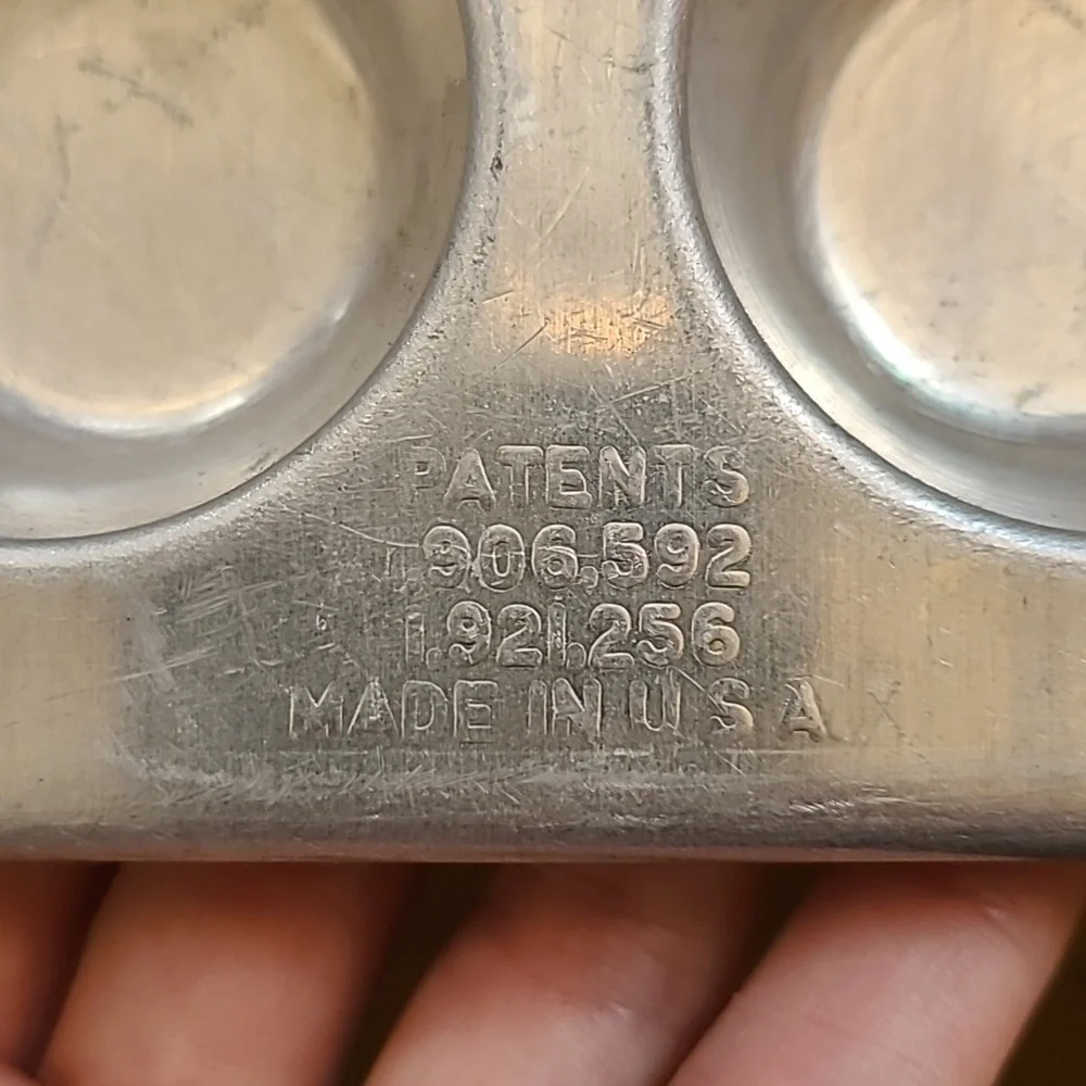 Vintage Muffinaire Junior Muffin Tin