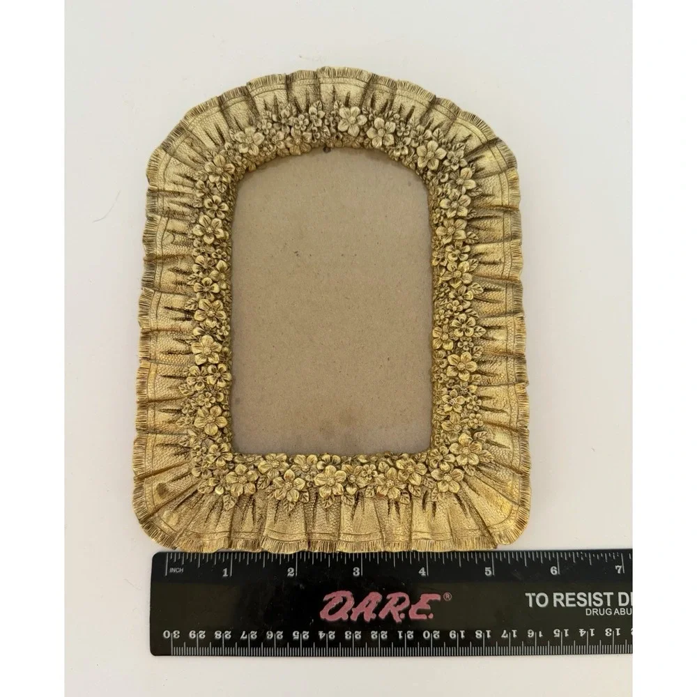 Mini Photo Frame Ruffles Flowers Gold Tone Frame