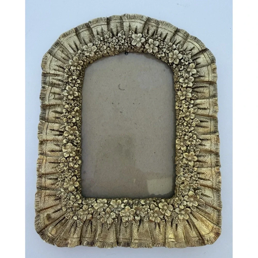 Mini Photo Frame Ruffles Flowers Gold Tone Frame