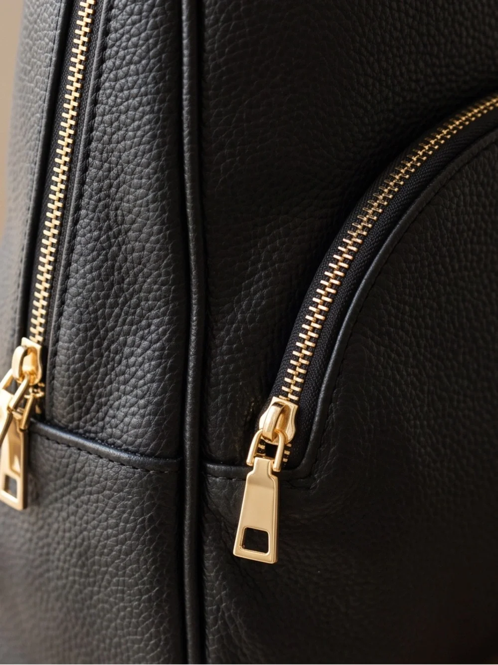 Scarleton sleek black