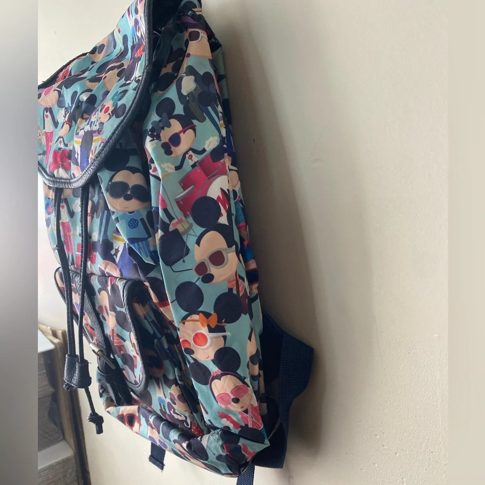 Disney this slouchy