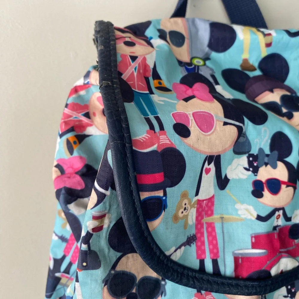 Disney this slouchy