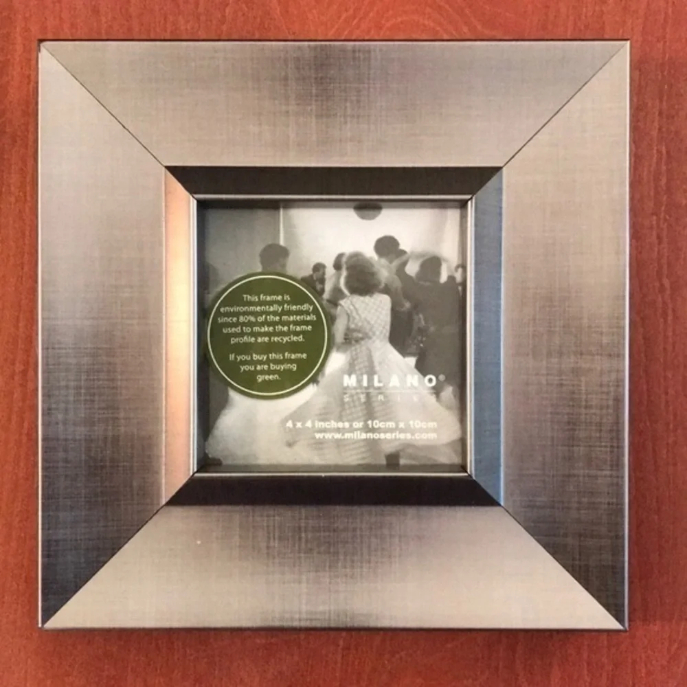 Environmentally friendly picture frame- sustainable and eco-friendly