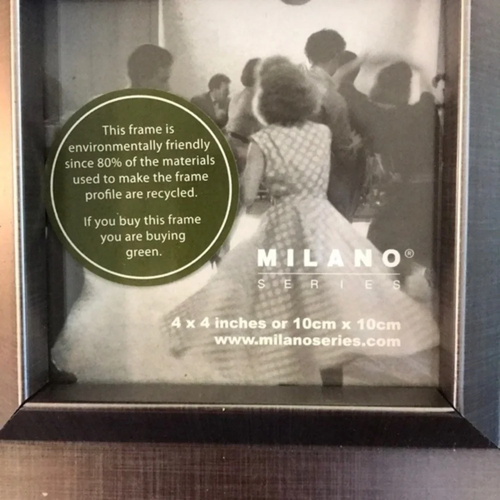 Environmentally friendly picture frame- sustainable and eco-friendly