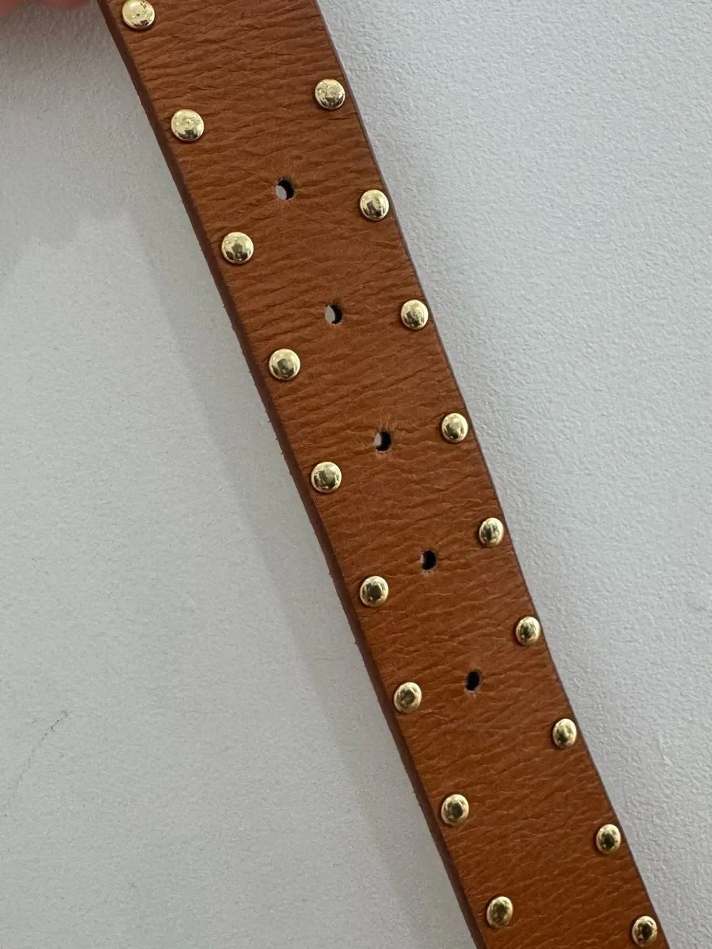 B-Low the Belt excellent sold