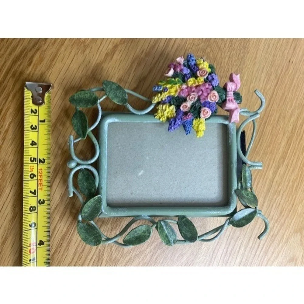 Unbranded Floral Vine Picture Frame Small 2x3 Green Good Cottagecore 3D Bouquet