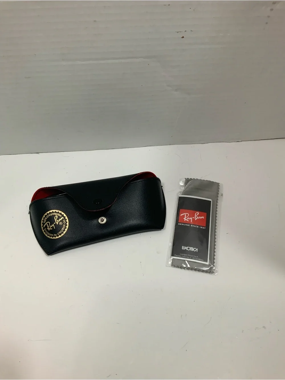 Ray-Ban brand ray
