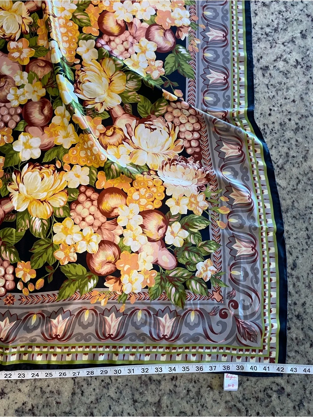 N/A luxurious silk